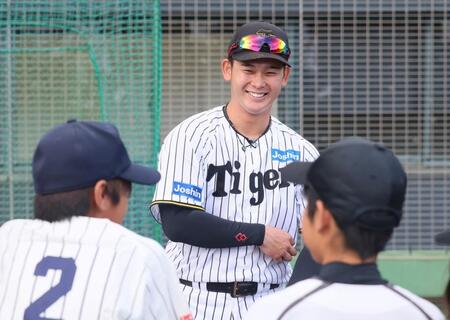 阪神２軍　試合後に約１時間の野球教室　平田２軍監督「子どもたちの野球に対する情熱が大きくなってくれたら」