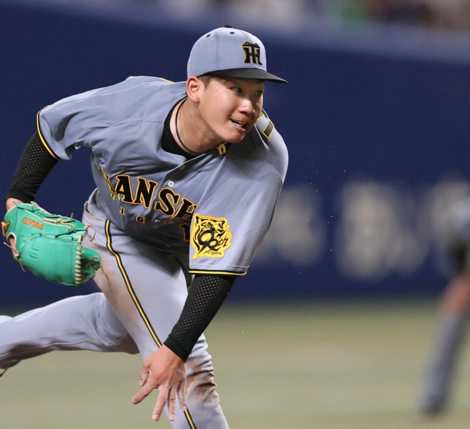 　先発し、力投する伊原（撮影・田中太一）