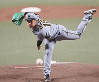 　先発し、投げ込む伊原（撮影・田中太一）