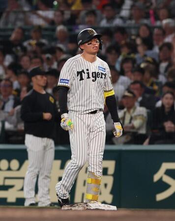 　３回、チャンスで遊ゴロに倒れた森下（撮影・北村雅宏）