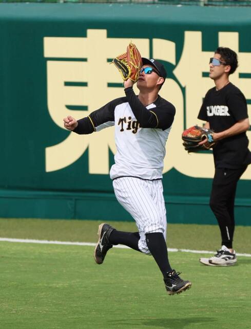 阪神 佐藤輝明が2試合連続の右翼 森下翔太は左翼 梅野と門別の