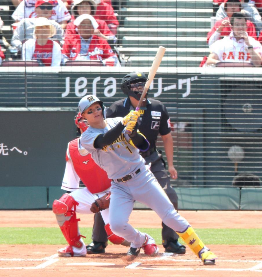 　１回、先制となる２ランを放つ森下（撮影・北村雅宏）
