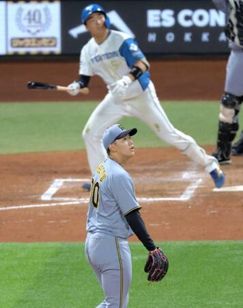 　４回、山県に勝ち越し２ランを浴びた門別（撮影・西岡正）