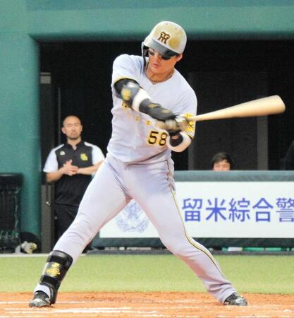 　内野安打を放った前川