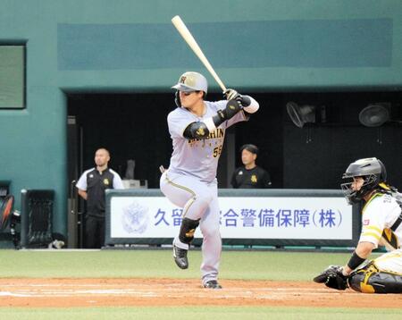 　３戦連続マルチ安打を放った前川