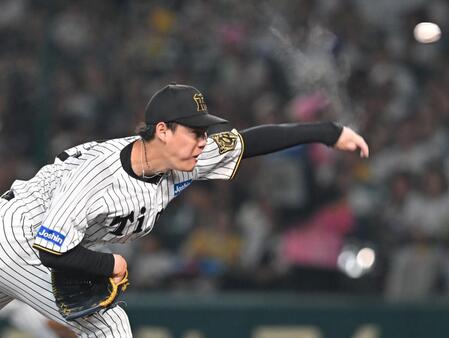 　７回、好リリーフを見せる及川（撮影・飯室逸平）