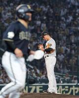 　５回、森に死球を与えた大竹（撮影・北村雅宏）