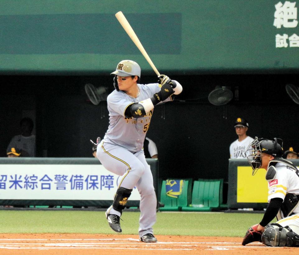 　４試合連続でマルチ安打を放った前川