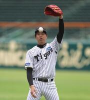 　キャッチボールする才木（撮影・北村雅宏）