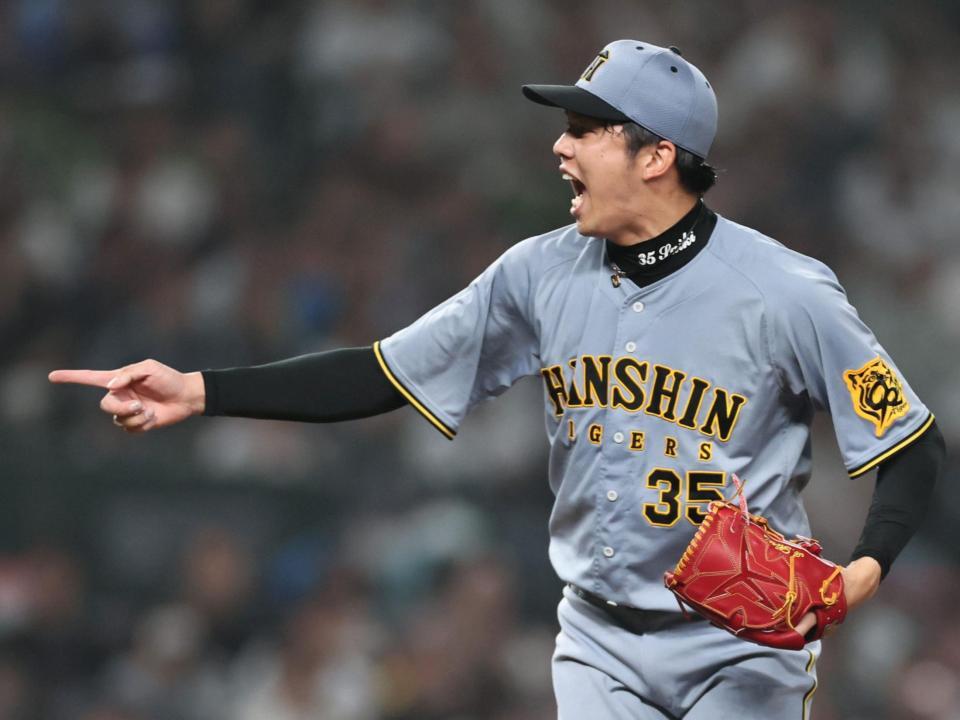 ４回、平沼を三振に仕留める才木（撮影・田中太一）