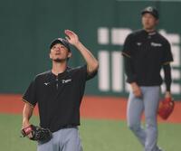 調整する阪神・伊藤将司＝ベルーナドーム（撮影・金田祐二）