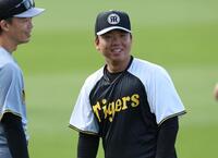 　先発の村上（撮影・金田祐二）