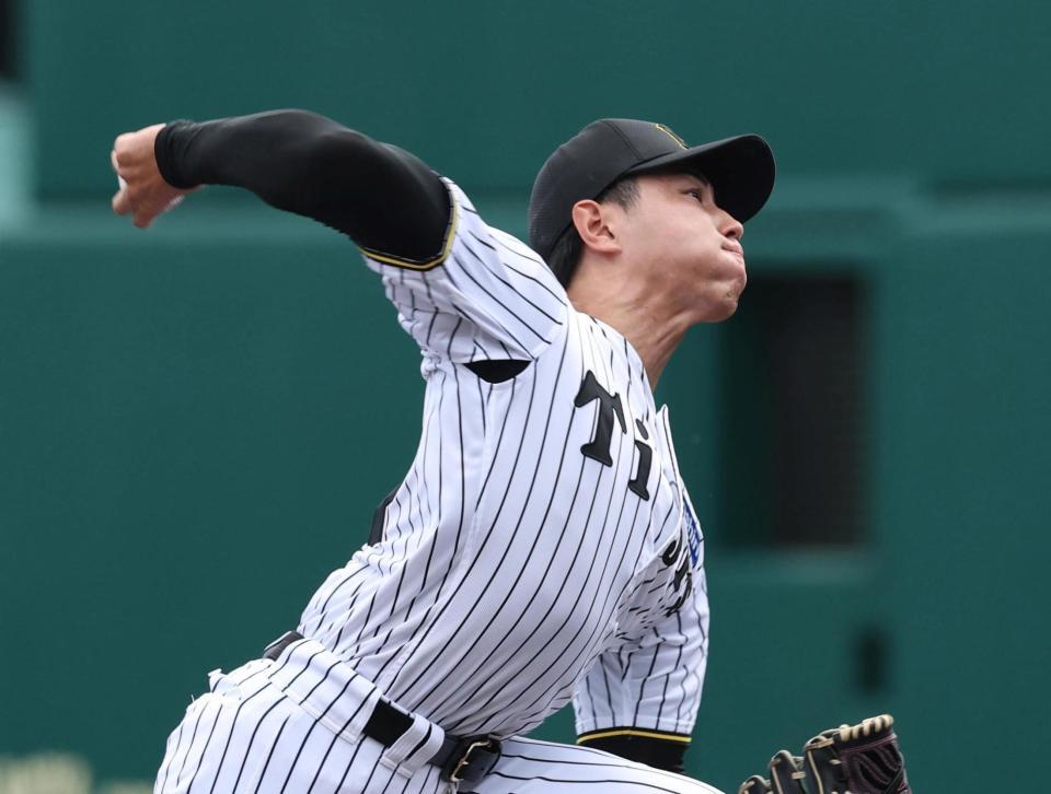 　６回から登板する工藤（撮影・北村雅宏）