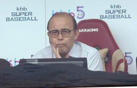 　解説を務める岡田彰布氏（撮影・金田祐二）