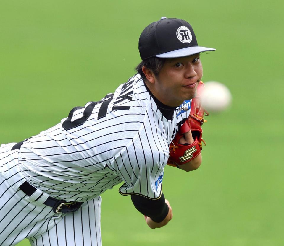 　キャッチボールする才木（撮影・山口登）