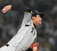 　力投する才木（撮影・飯室逸平）