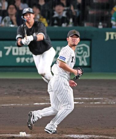 　６回、安田に中犠飛を打たれ１点を失う伊藤将（撮影・立川洋一郎）
