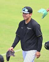 　笑顔を見せる門別（撮影・西田忠信）