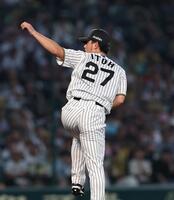 　先発し力投する伊藤将（撮影・北村雅宏）