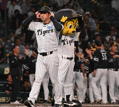阪神・藤川監督　延長で惜敗も「またモイネロ投手と当たることはないですからね」村上と「いい投げ合いでした」一問一答