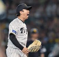 　７回、海野を三振に仕留める村上（撮影・田中太一）
