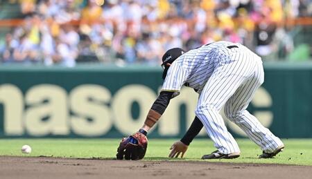 【写真】中野ポロリ→ヘルナンデスもありえんポロリの連鎖反応