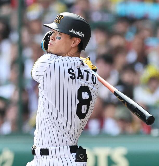 阪神・佐藤輝 交流戦キング6発！自信深めた18戦 金本氏から45発