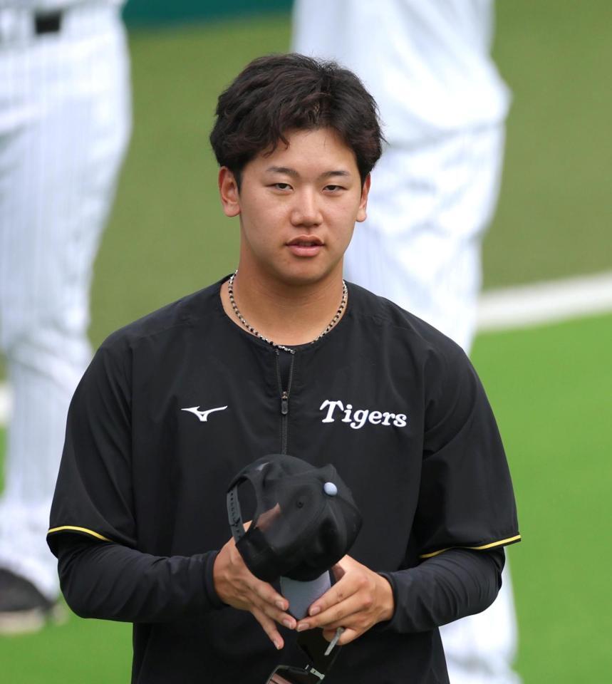 　練習に向かう門別（撮影・北村雅宏）