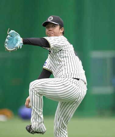 　キャッチボールする村上（撮影・北村雅宏）