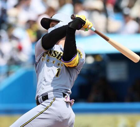 　１回、ソロを放つ森下（撮影・田中太一）