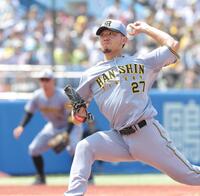 　ヤクルト戦に先発し力投する伊藤将（撮影・西岡正）