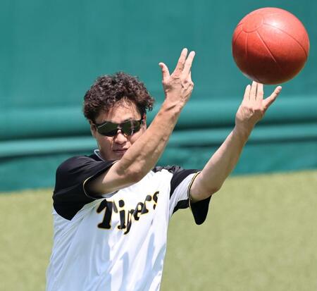 　練習で汗を流す大竹（撮影・田中太一）