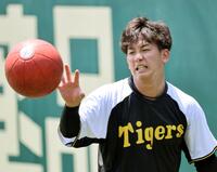 　練習で追い込む伊原（撮影・田中太一）