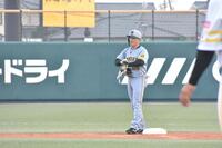 先制の適時二塁打を放った福島