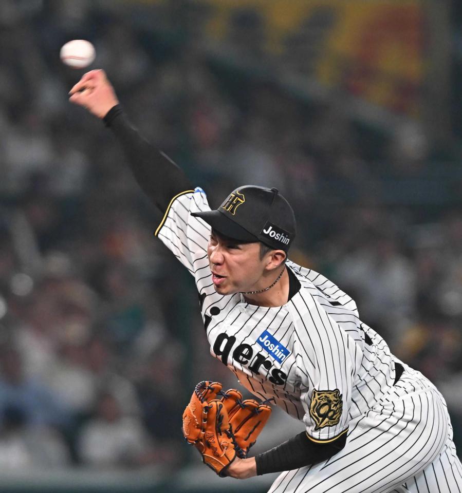 　９回に５番手で登板する石井（撮影・西田忠信）