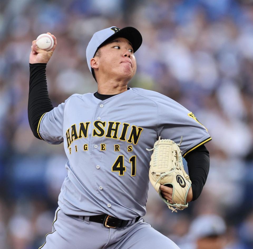 　先発し、投げ込む村上（撮影・田中太一）