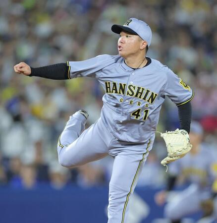 　ＤｅＮＡ打線を相手に力投する村上（撮影・西岡正）