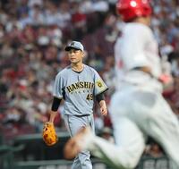 　２回、菊池に適時打を許す大竹（撮影・田中太一）