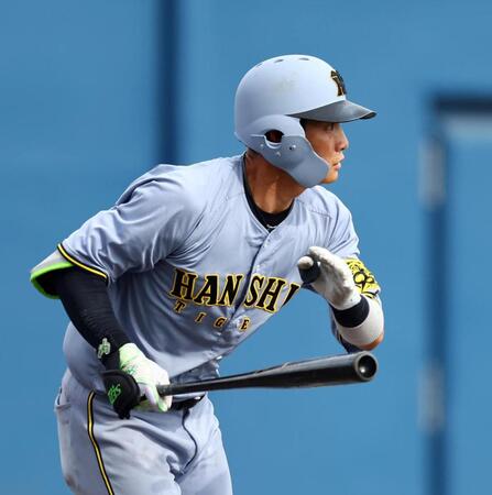 　９回、中前打を放つ木浪（撮影・山口登）