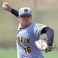 阪神2軍戦で平田監督が守備妨害宣告に対し、球審に猛抗議「あんなの取