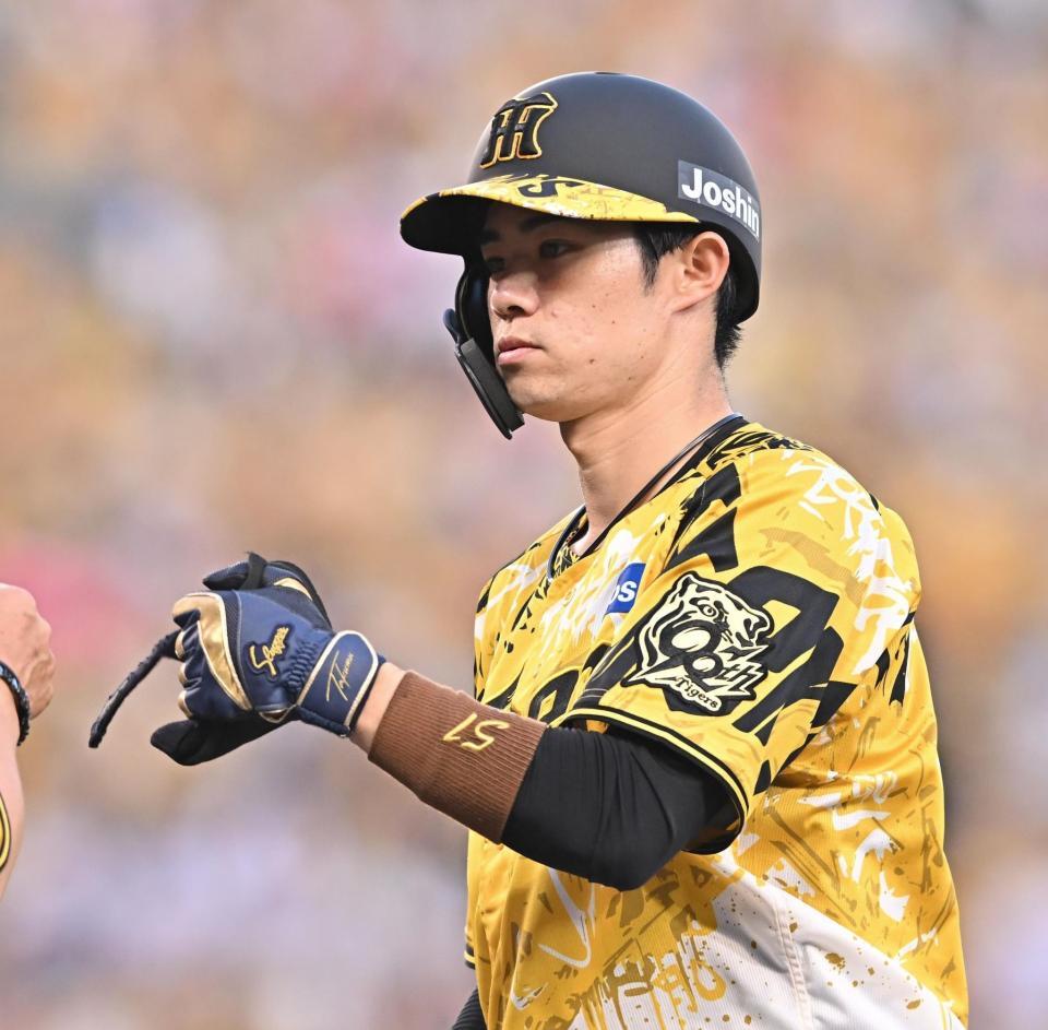 　４回、右前打を放った中野（撮影・西田忠信）