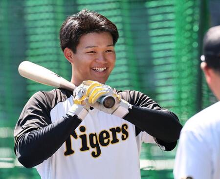 　笑顔を見せる森下（撮影・田中太一）