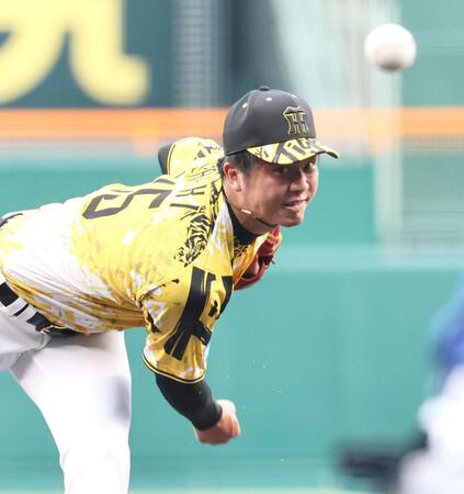 　先発し、投げ込む才木（撮影・田中太一）