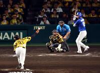 　９回、高橋宏に投げ込む早川（撮影・山口登）