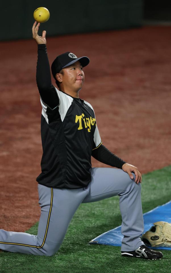 　先発に向けて調整する村上（撮影・金田祐二）