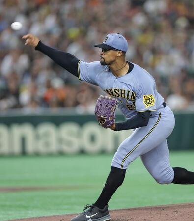 　巨人戦に先発し力投するデュプランティエ（撮影・西岡正）