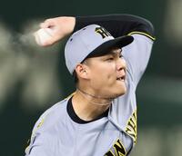 　７回を無失点に抑える及川（撮影・田中太一）