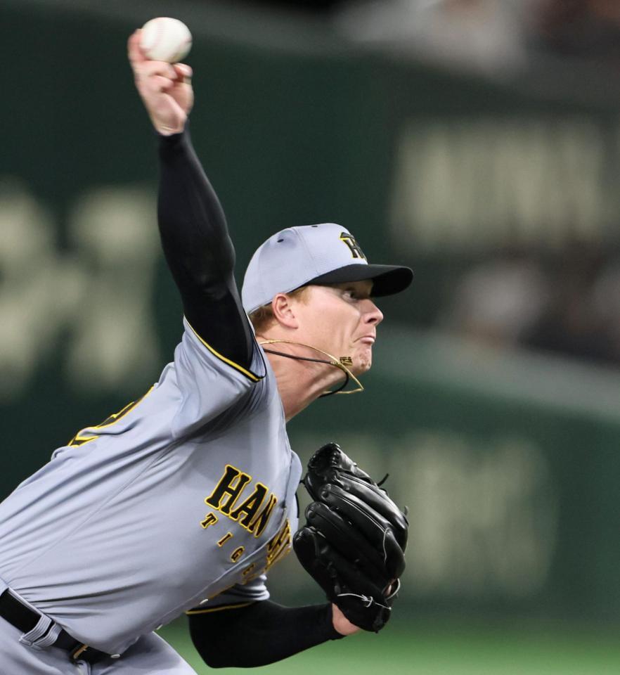 　１０回を無失点に抑えるネルソン（撮影・田中太一）