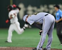 　７回、リチャードに３ランを許すネルソン（撮影・田中太一）