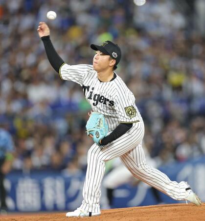 　２回、万波に５６ｋｍのスローボールを投げた村上（撮影・西岡正）